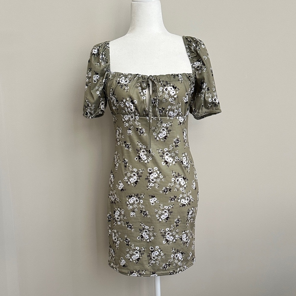 Missguided Khaki Floral Mini Dress